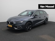 Seat Leon - Sportstourer 1.5 TSI e-Hybrid FR Business | ACHTERUITRIJCAME