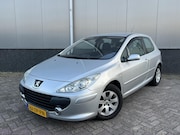 Peugeot 307 - 1.6-16V Premium Nwe koppeling Cruise APK NAP
