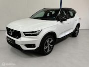 Volvo XC40 - 2.0 T4 AWD R-Design AUTOMAAT / CARPLAY