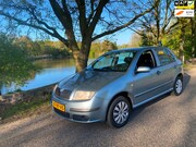Skoda Fabia - 1.4-16V AIRCO Ambiente verse APK