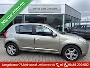 Dacia Sandero - 1.2 Lauréate, airco, lichtmetalen velgen, mistlampen.