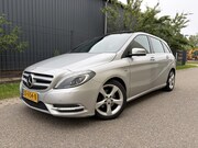 Mercedes-Benz B-klasse - 200 CDI Ambition / AUTOMAAT / PANORAMADAK / MEMORY / LEER / 