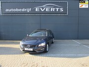Volvo V60 - 1.6 D2 Momentum Automaat schuifdak recent nieuwe distributie