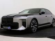 BMW i7 - 50 xDrive M Sport / Panoramadak Sky Lounge / Execu