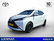 Toyota Aygo - 1.0 VVT-i x-play | Airco | Geblindeerde achterruiten | 15" V