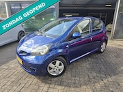 Toyota Aygo - 1.0-12V Sport | 2E EIGENAAR | 12MND GARANTIE | AIRCO | NW AP