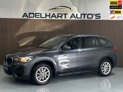 BMW X1 - SDrive20i Executive Face lift Automaat / Navigatie full map 