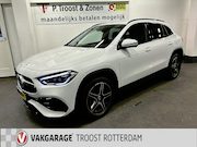 Mercedes-Benz GLA-Klasse - GLA 250 e AMG Line | Adaptive cruise control | Sfeerverlicht