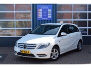 Mercedes-Benz B-klasse - 180 Ambition Trekhaak Navi Cruise-control