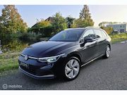 Volkswagen Golf - Variant 1.5 eTSI / Alcantara / Cam. / Carpl.