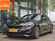 BMW 3-serie - 318i High Executive | M Sport Pack | PDC+Camera | Climate | 