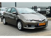 Toyota Auris - 1.8 Hybrid Energy. Navi, Camera, Clima, Cruise, StoelVerw, 1