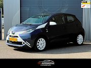 Toyota Aygo - 1.0 VVT-i x-play 5-deurs 1e EIG / AIRCO