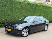 BMW 3-serie - 318i AUTOMAAT/LEER/NAVI/PDC/RIJDT GOED/APK 2027