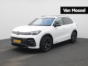 Volkswagen Tiguan - 1.5 eHybrid R-Line 272 PK Black Optiek | Panorama Dak | Stoe