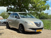 Lancia Ypsilon - 0.9 TwinAir Platinum | Airco + Navi nu € 4.450,