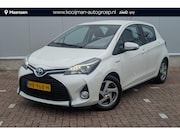 Toyota Yaris - 1.5 Hybrid Lease Achteruitrijcamera, NL-auto, Bluetooth tele