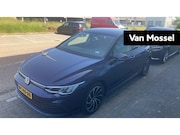 Volkswagen Golf - 1.5 eTSI Style | VERWACHT | ACHTERUITRIJCAMERA | NAVIGATIE |