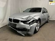 BMW 3-serie - 320i High Executive - Schade