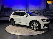 Volkswagen Tiguan - 2.0 TSI 4Motion Highline Business R *360camera*Appconnect