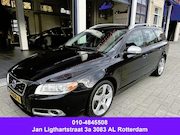 Volvo V70 - 2.0T R-Edition 203 PK NL AUTO MET N.A.P.