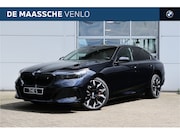 BMW i5 - eDrive40 M Sport / Panoramadak / Bowers & Wilkins / Adaptiev