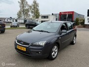 Ford Focus - 1.6-16V Futura