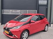 Toyota Aygo - 1.0 VVT-i x-play Touch *achteruitrijcamera *airco * tot 30-0