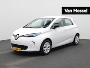 Renault Zoe - R90 Life 41 kWh | KOOPACCU | NAVIGATIE | PARKEERSENSOREN