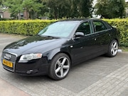 Audi A4 - 2.0 PRO LINE Export