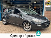 Fiat Punto Evo - 0.9 TwinAir Lounge 2017 ZWART AIRCO APK NAP!