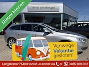 Volvo V60 - 1.6 T3 Momentum, automaat, navigatie, cruisecontrol, climatr