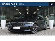 BMW i5 - M60 xDrive / Panoramadak / Trekhaak / Parking Assi