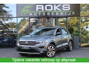 Volkswagen T-Roc - 1.5 TSI Navi/Camera/keyless/Sfeerverlichting/Virtual/Led/17I