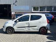Nissan Pixo - 1.0 Acenta Deze auto heeft rondom schade, maar de motor en v