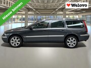 Volvo V70 - 2.5 T AWD Geartronic Titanium Incl. BTW, Dealer onderhoud, E
