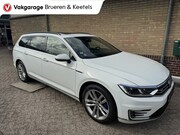 Volkswagen Passat - Variant 1.4 TSI GTE Highline / Panoramadak / Leder / Trekhaa