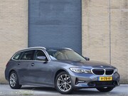 BMW 3-serie - Touring 320i Sportline Keyless | Camera | Carplay | M Sport 