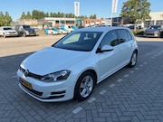 Volkswagen Golf - 1.4 TSI 125 pk | Trekhaak | Parkeersensoren | Apple Carplay 