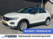 Volkswagen T-Roc - 1.5 TSI 150pk DSG Style Trekhaak Camera Virtual cockpit LED 