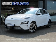 Hyundai Kona - EV Premium 64 kWh 3 fase | Warmtepomp | DEC -2022 1e eigen |
