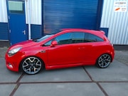 Opel Corsa - 1.6-16V Turbo OPC / Recaro / Distributie is vervangen