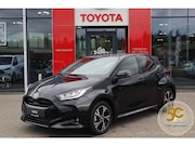 Toyota Yaris - HYBRID 115 FIRST EDITION STOEL/STUURVERW DRAADLOOS-LADEN APP