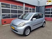 Daihatsu Sirion - 2 1.0-12V Premium