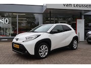 Toyota Aygo X - FIRST LM-VELGEN STOELVERW. CLIMA CAMERA APPLE/ANDROID AD-CRU