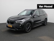 BMW X1 - sDrive20i Executive AUTOMAAT | PANORAMADAK | NAVIGATIE | CAM