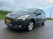 Peugeot 5008 - 1.6 THP Family 7p. 7 persoons uitvoering met airco, nw apk &