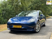 Tesla Model 3 - Long Range AWD 75 kWh | Trekhaak + BTW + Autopilot Nu € 23.9