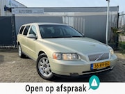 Volvo V70 - 2.4 Momentum AUT - Airco - Cruise - Leder - APK 01-27