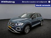 Volkswagen T-Roc - 1.5 TSI Style / Digitaal dashboard / Pano / Navigatie / App